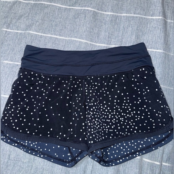 Lululemon Groovy Run Short - petit Dot Inkwell / Inkwell size 6 - Picture 7 of 11